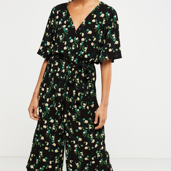 COTTON ON WOVEN ANGEL JUMPSUIT SZ XS - Picture 1 of 4